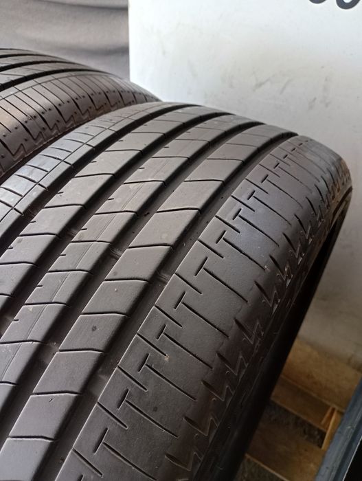 Перфектни 2бр.215/45/18 Bridgestone T005 dot0222