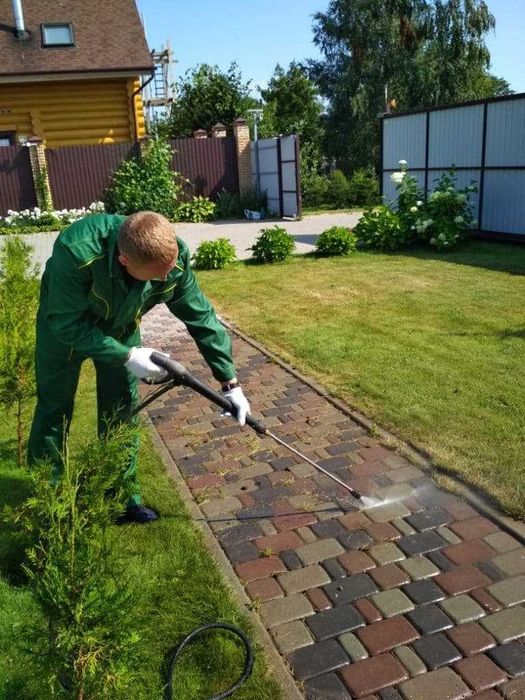 Клининг. Очистка брусчатки, мойка тротуарной плитки,  стен, фасадов, к