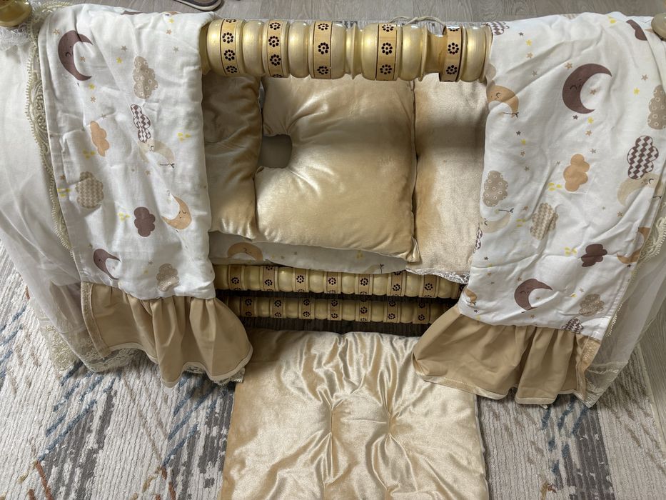 Продается бесік со всеми принадлежностями