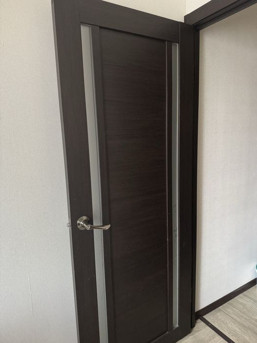 Продам двери 5 штук