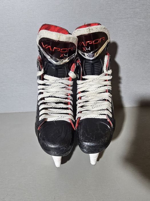 Patine 88 hochei hockey Bauer Vapor X4  marime  40,5-41  ( 27   cm lungime interioara).