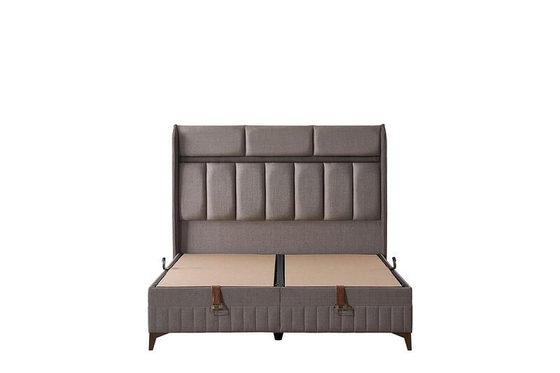 Тапицирано легло Braga