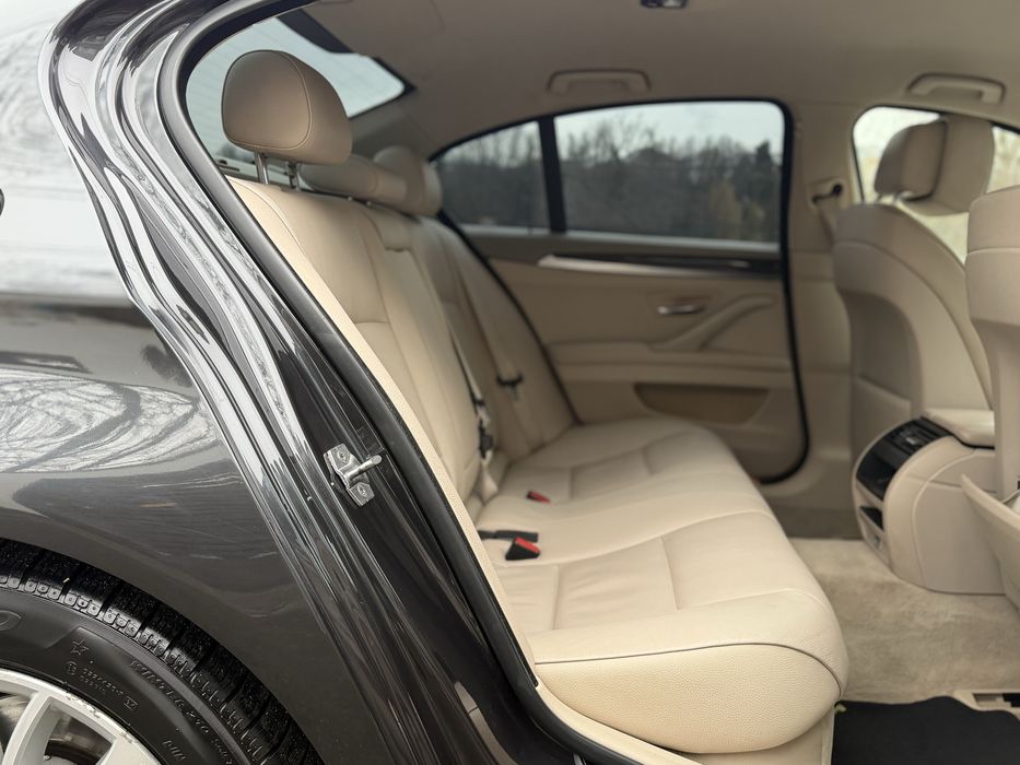 BMW Seria 5 2.0D 2013 Stare impecabila