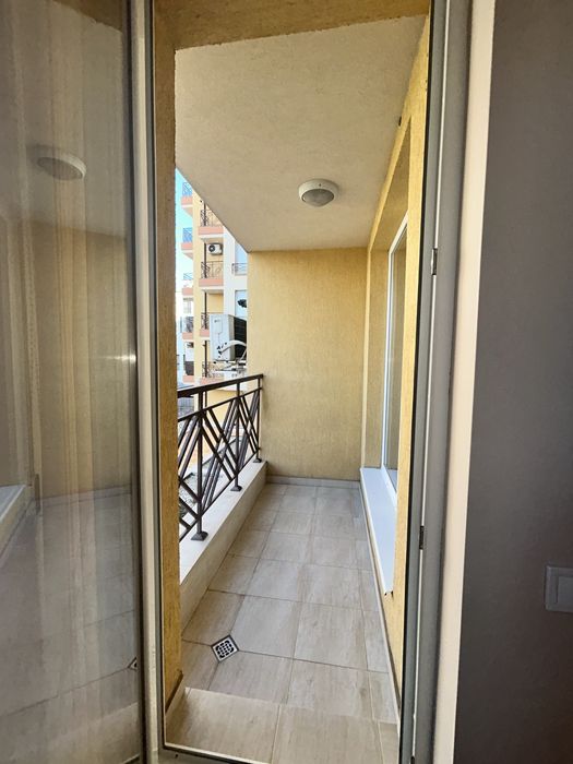 Дава се под наем Тристаен апартамент в София, Военна рампа - 87 кв.м за 548.25 € - Снимка #3