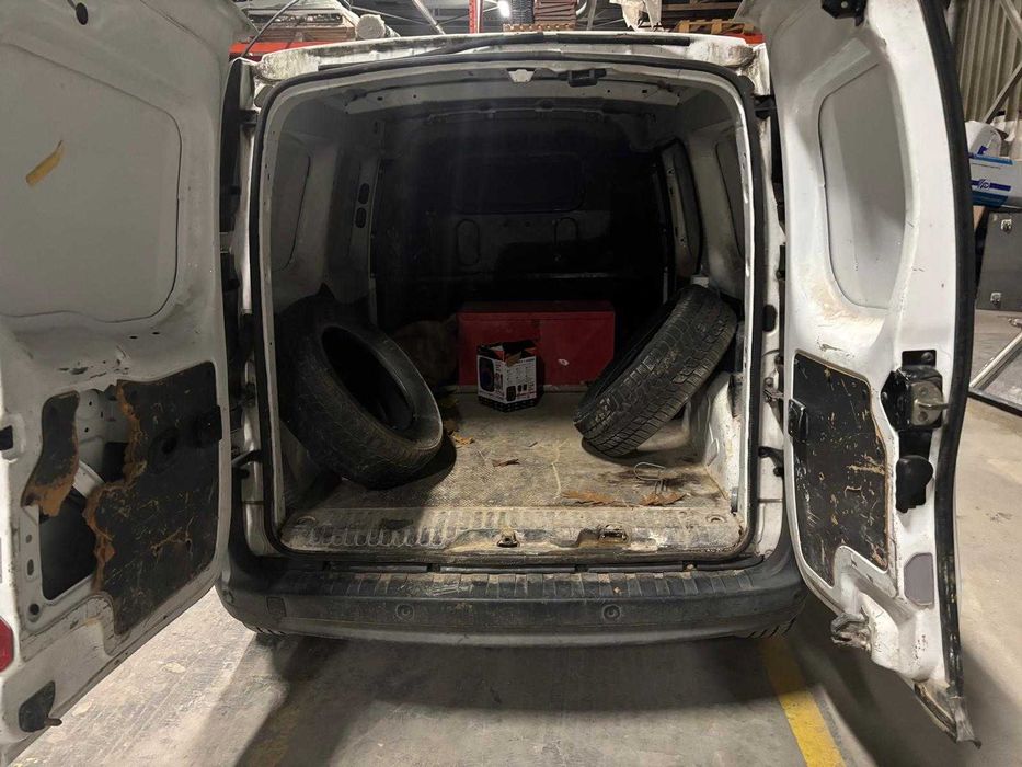 De vanzare camioneta