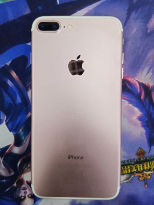 Айфон 7+. Память 128 гб.