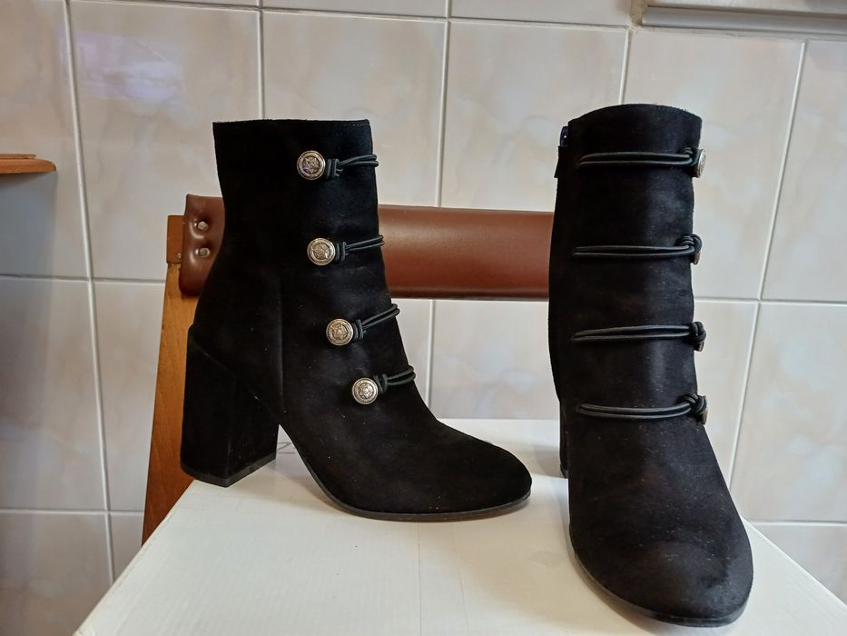 Botine piele intoarsa BiancaDi
