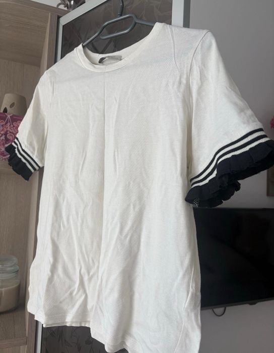 Tricou Zara alb cu mâneci elegante