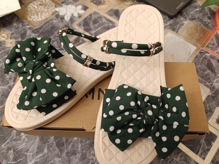 Две пары женских босоножек-шлепок на лето, размер 40-41