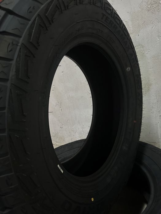 Нови джипови гуми ARIVO PRO A/T 285/60R18 122/119Q НОВ DOT 2856018