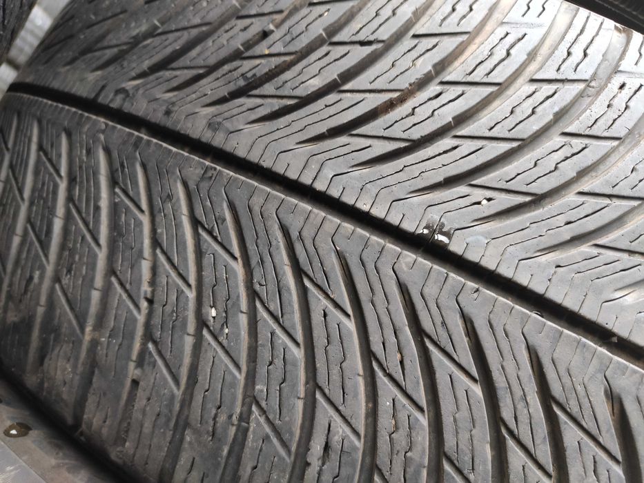 4бр Зимни гуми 245 50 19 - Michelin Runflat