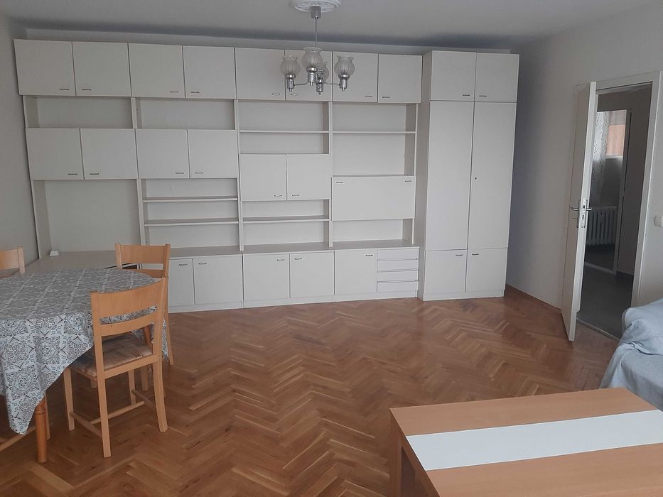 Дава се под наем Двустаен апартамент в София, 7-ми 11-ти километър - 76 кв.м за 598.23 € - Снимка #1