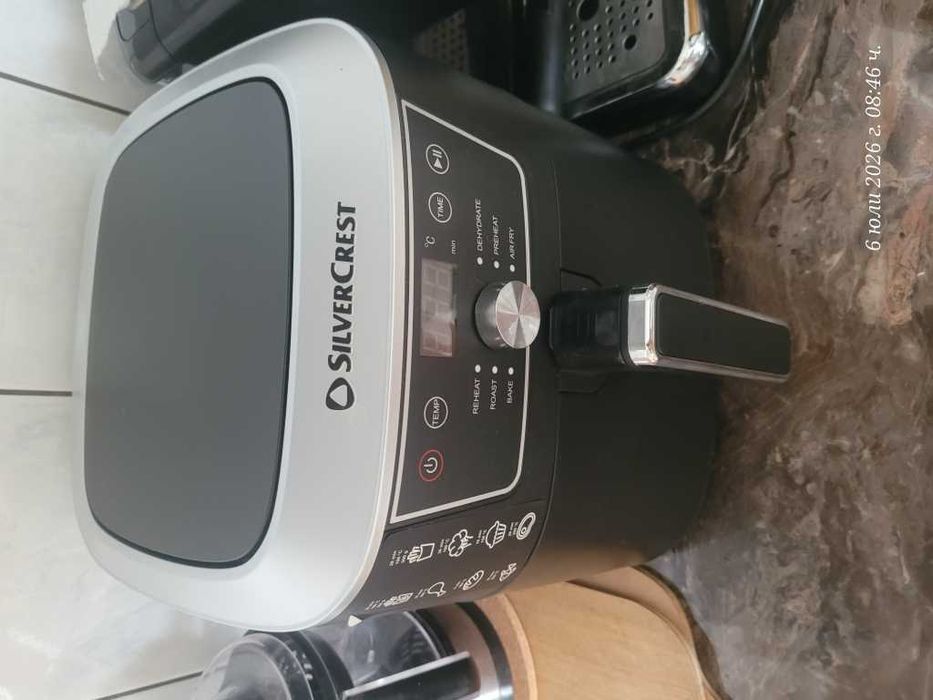 Airfryer-закупен  от Лидл голям вариант с 6.7  литра  2150 W  закупен на  с гаранция до 2027 г.