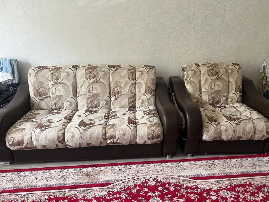 Продам диван тройка