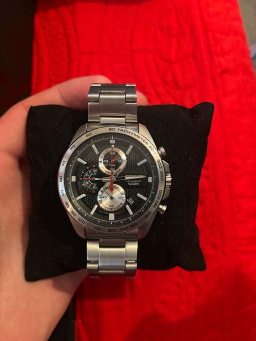 Ceas seiko și ceas Jaguar
