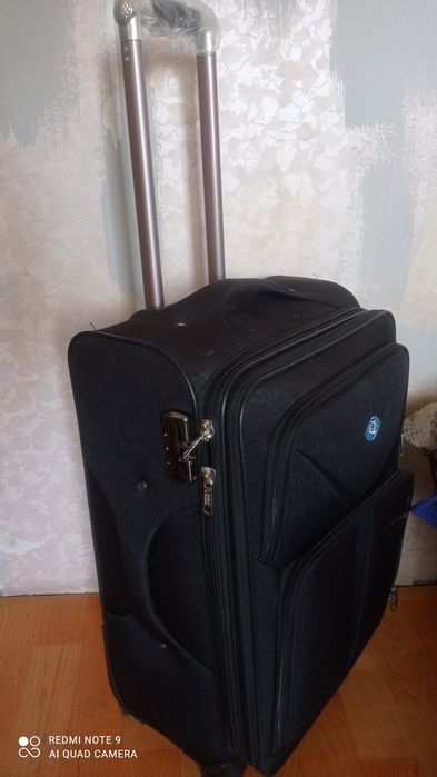 Кроссовки 42. .кожа турецки