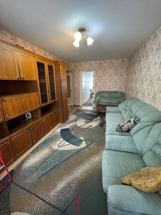 Мягкая мебель три предмета