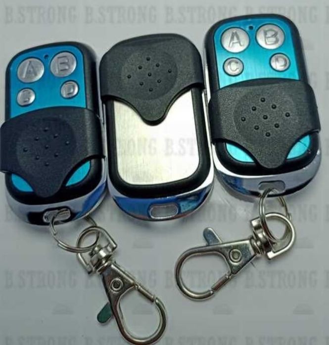 Telecomandă pentru bariera, ușa de garaj etc