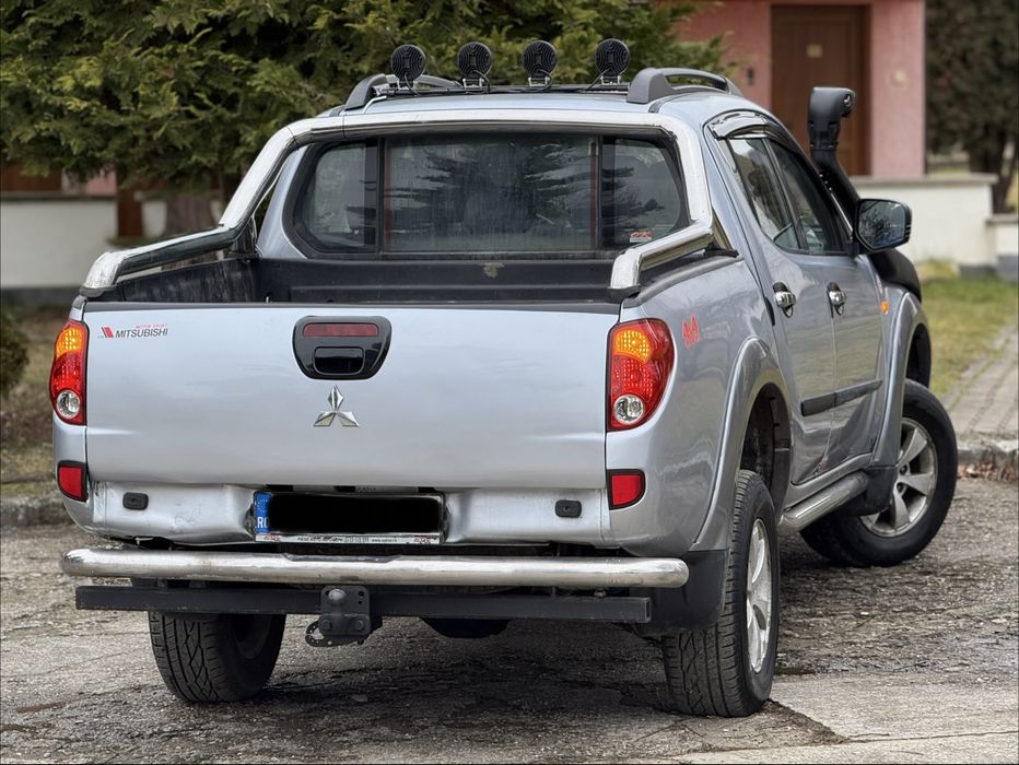 Vând l200 in stare excelentă