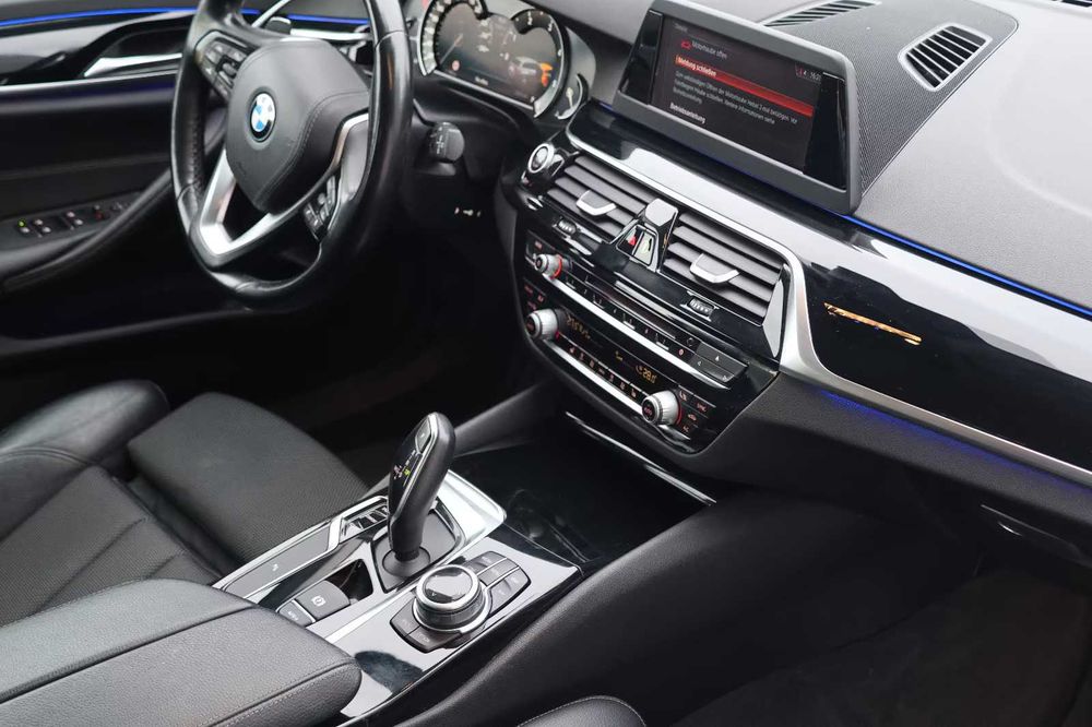 2018 BMW 520d Sport Line Break Automatic AVARIAT