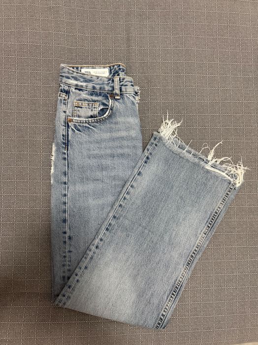 Дамски дънки и панталони – Zara