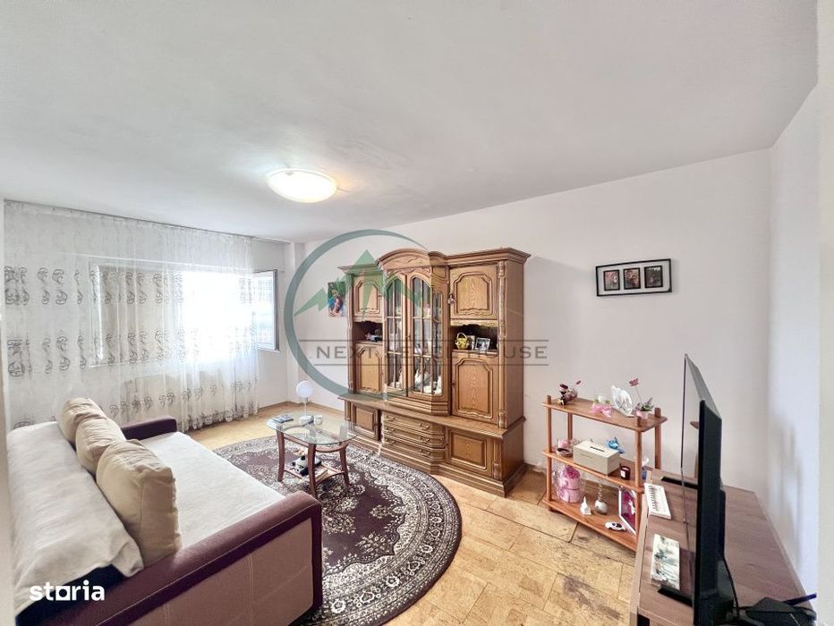 Apartament 3 camere, decomandat