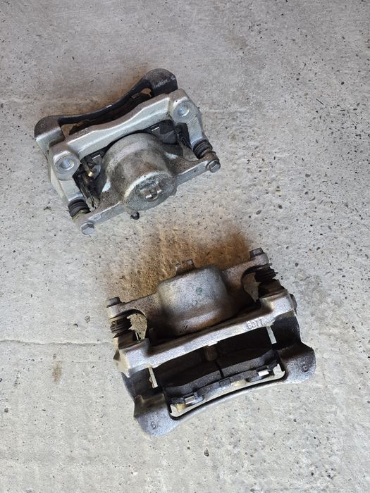 Set Etriere față Nissan X-trail t32