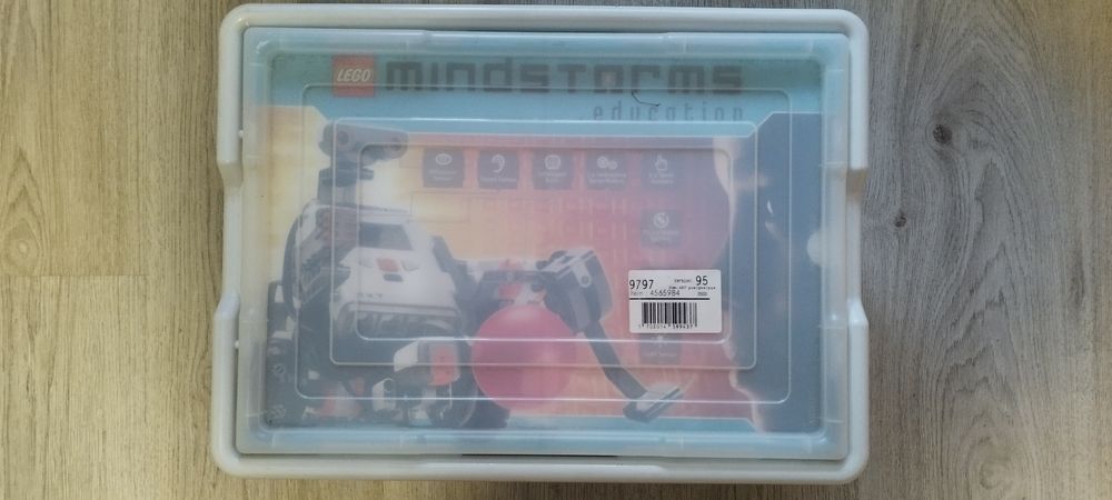 LEGO MINDSTORMS Education Base Set (9797)
