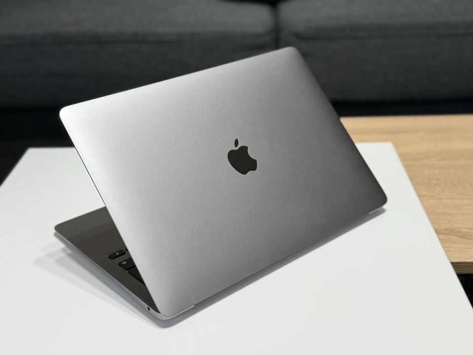 Apple MacBook Air M1 13 Inch/ 8 GB/ 256 GB SSD/ Гаранция