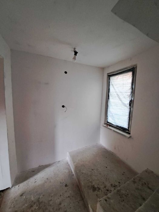 Продава се Къща в Тополовград - 150 кв.м за 187 €/кв.м - Снимка #1