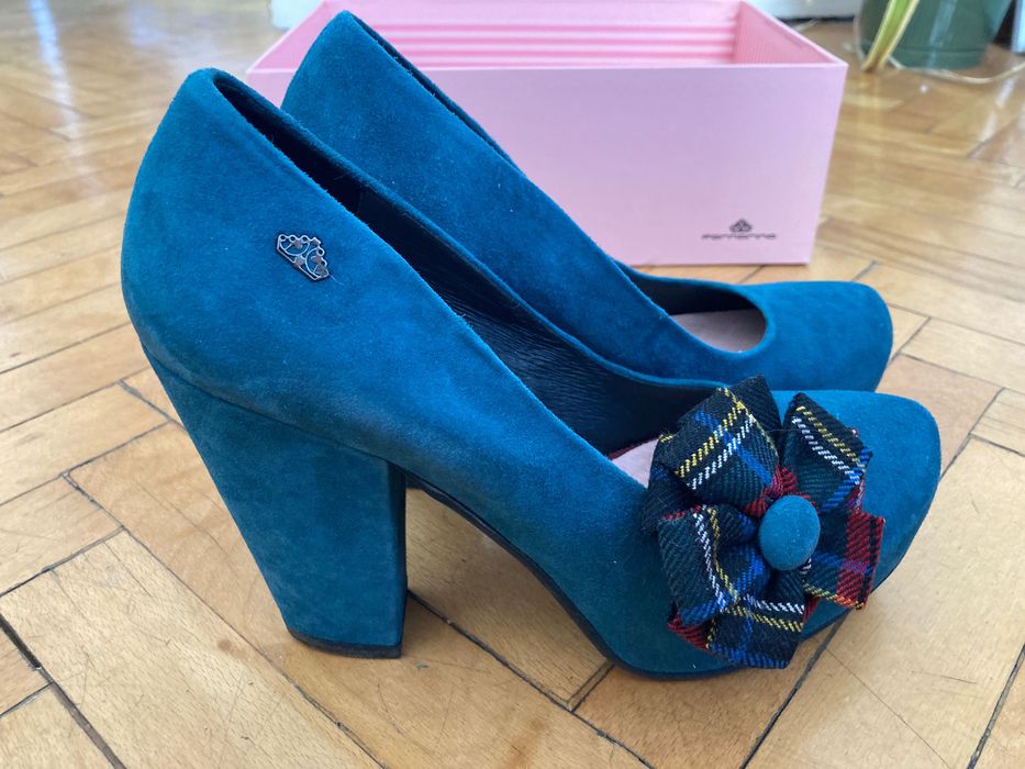 Дамски обувки с ток Fornarina - син велур