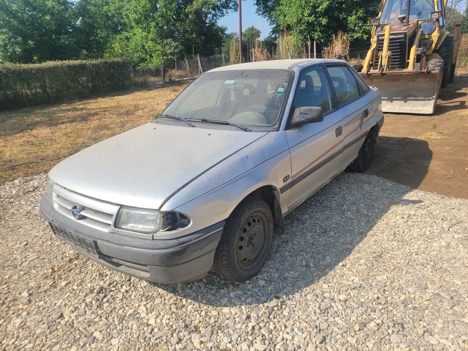 Опел астра 1.6 на части/opel astra 1.6 na chasti