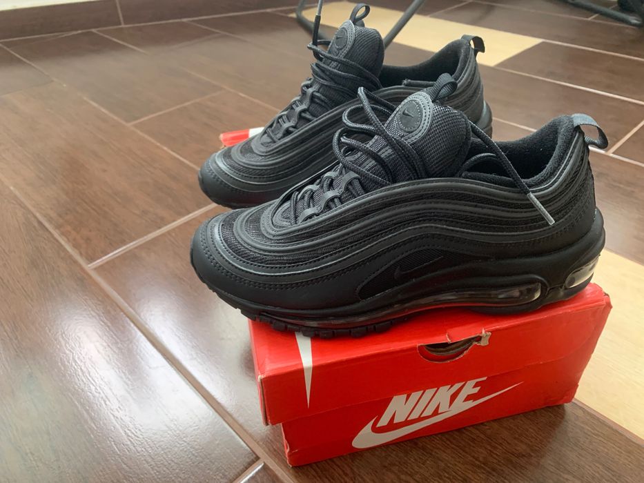 Nike Air Max 97.