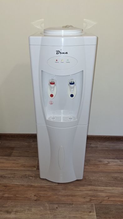 Продам куллер б/н, начал капать, можно починить