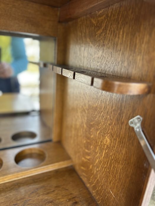 Ретро бар шкаф / витрина от масивно дърво