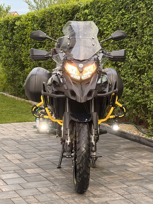 Benelli TRK 502x