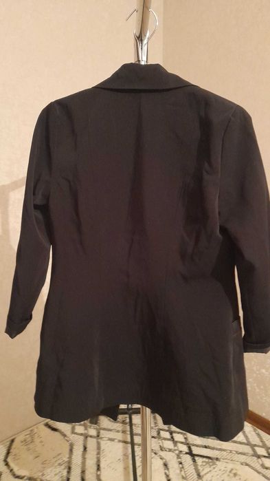 Черный    костюм