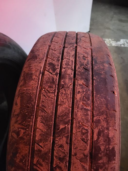 Продам б/у шины 225/60 R17