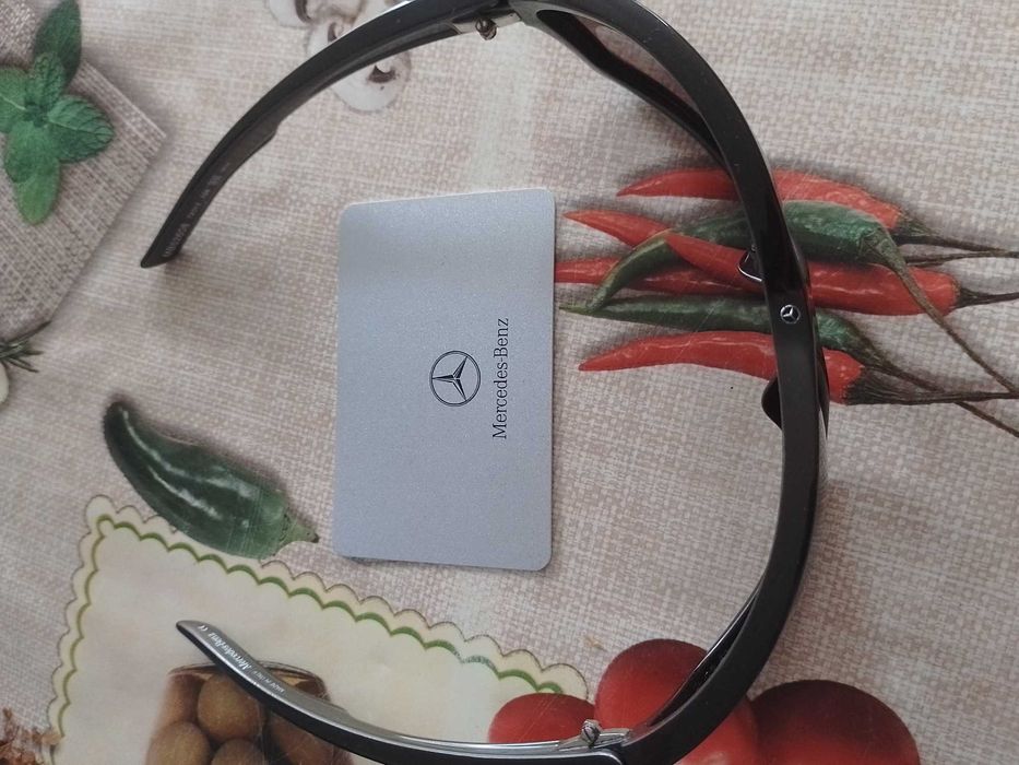 Продавам мъжки слънчеви очила