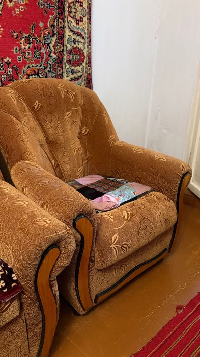 Продам мягкий уголок