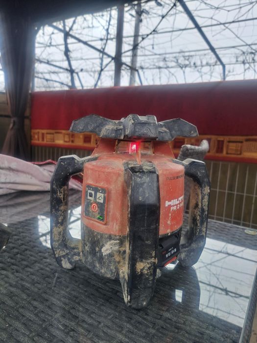 Laser HILTI PR2-HS in stare buna de functionare