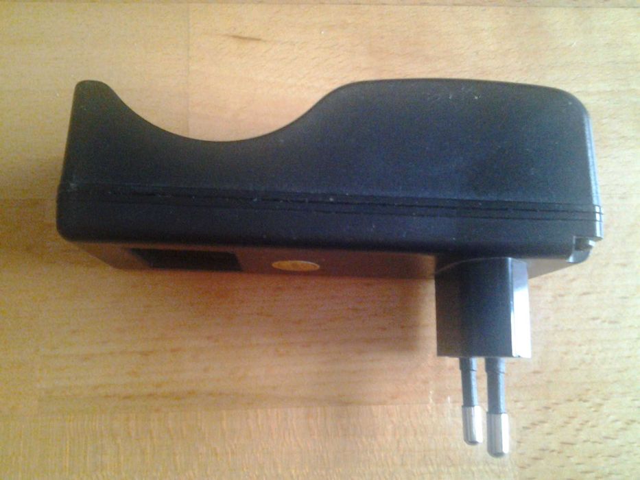 Heitech | incarcator acumulatori | AA