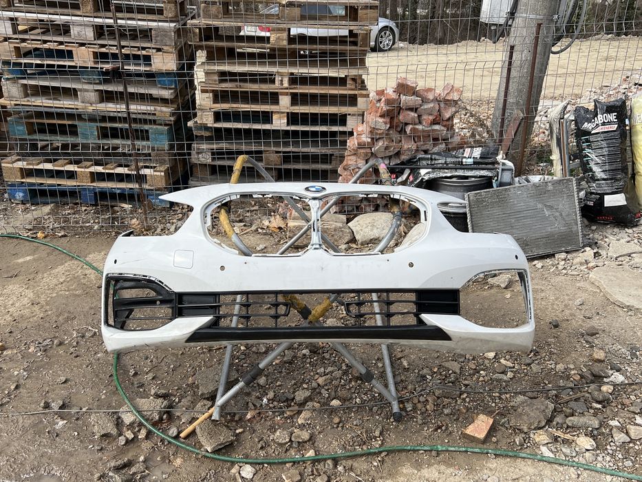 BMW 1 F40 2023 предна броня