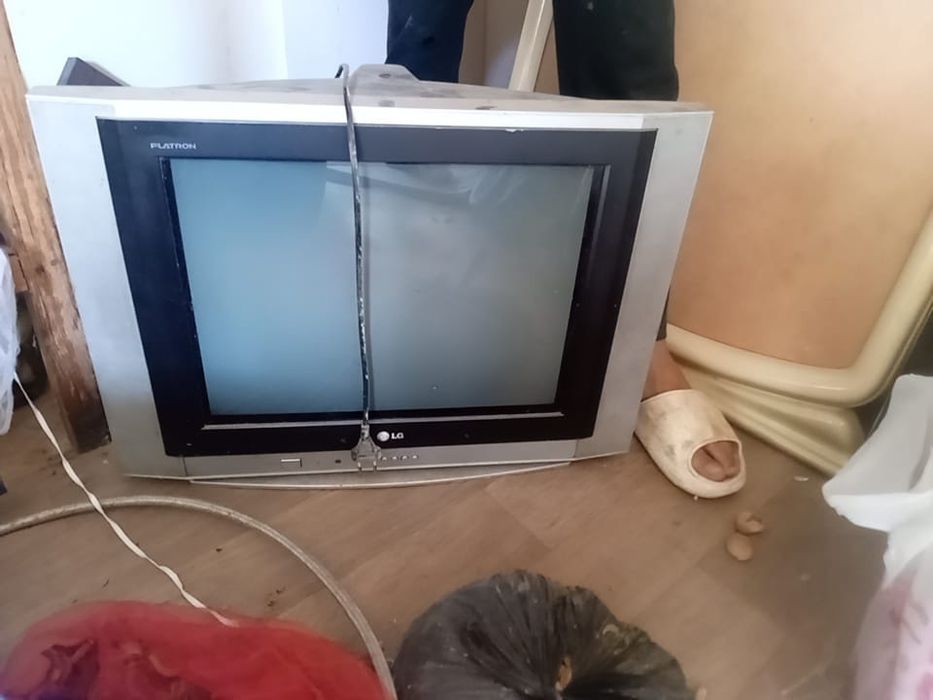 Телевизор старый