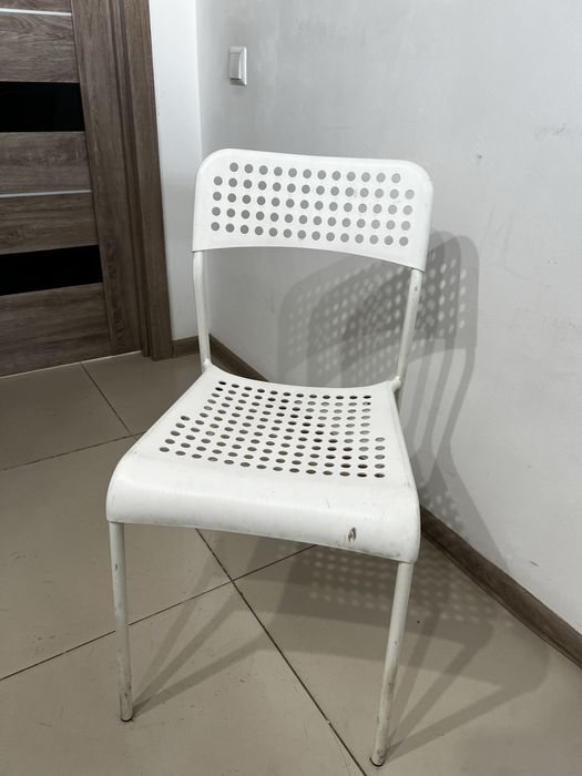 Стулья для офиса и салона красоты