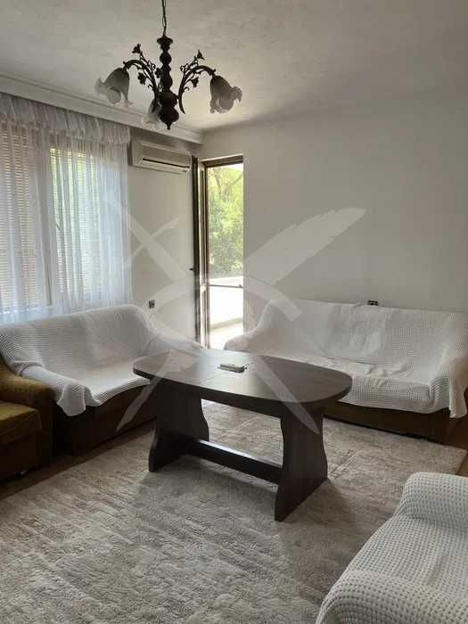 Продава се Тристаен апартамент в Асеновград - 160 кв.м за 1313 €/кв.м - Снимка #2