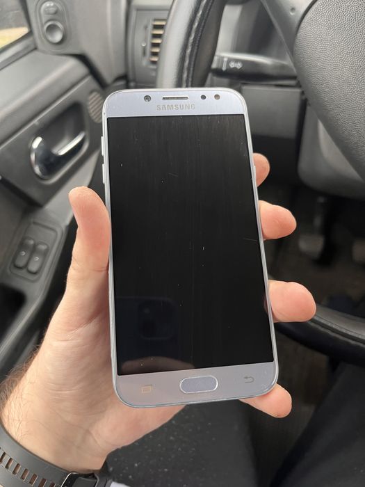 Vând Samsung Galaxy J5 2017”nu trimit”