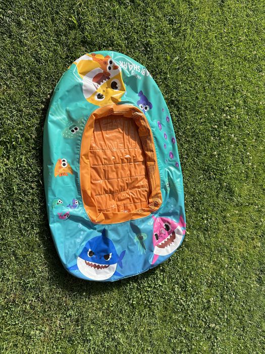 Надуваема лодка за най-малките