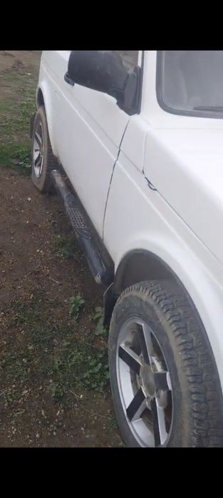 Продам ниву 2014 г.в цена 1млн 700тыс тг