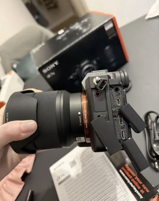 Sony A7 III  +  28-70 mm Kit